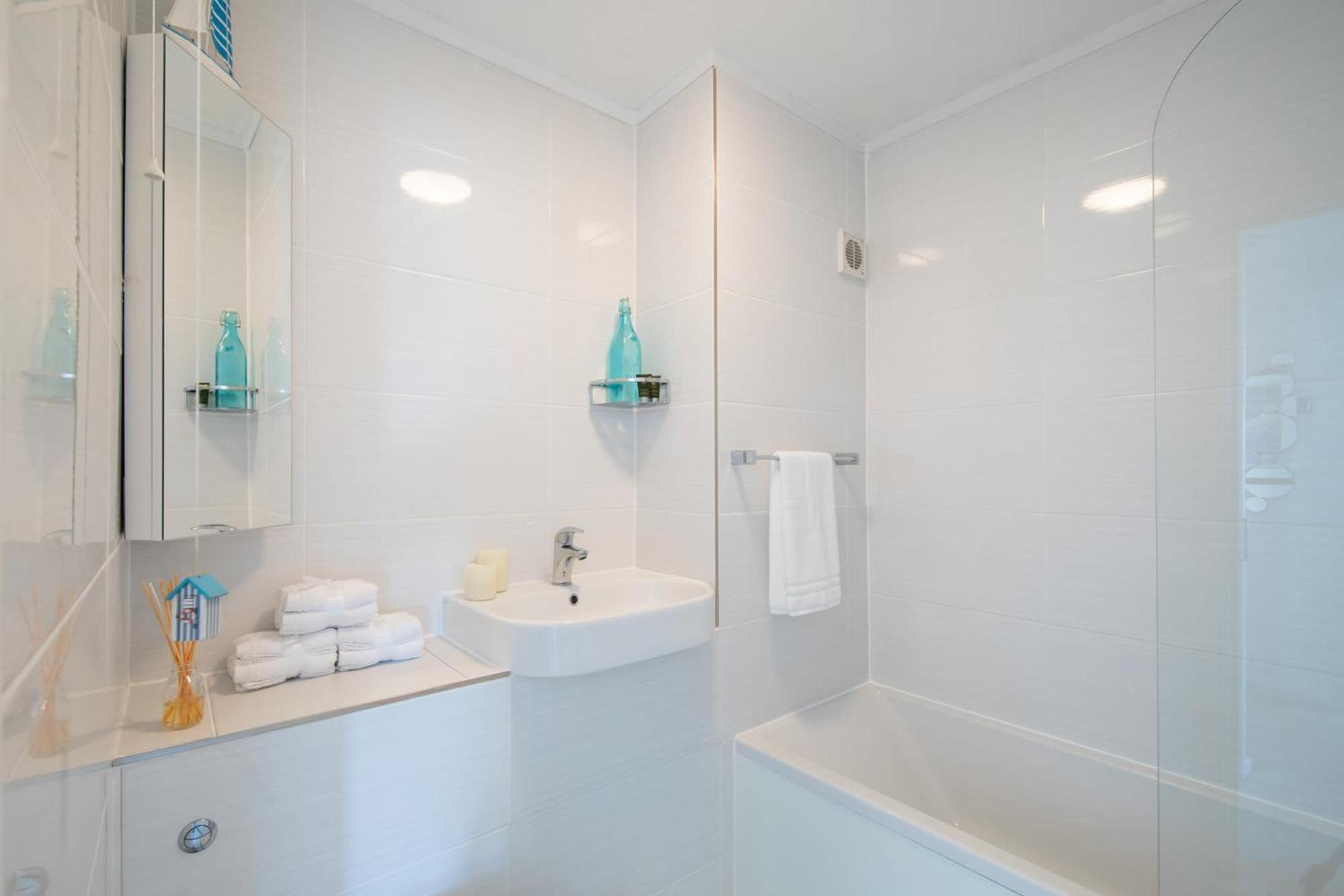 High-End Beachfront Getaway Sea View King Bed 东威特灵 外观 照片