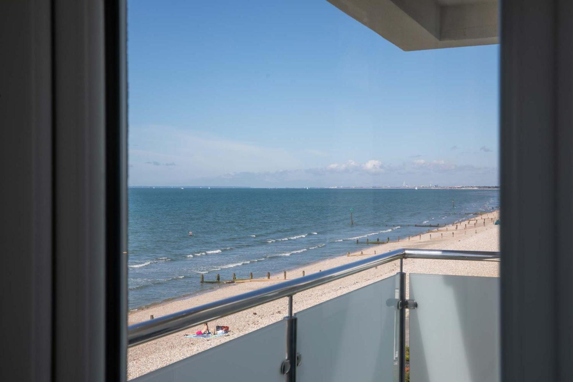 High-End Beachfront Getaway Sea View King Bed 东威特灵 外观 照片